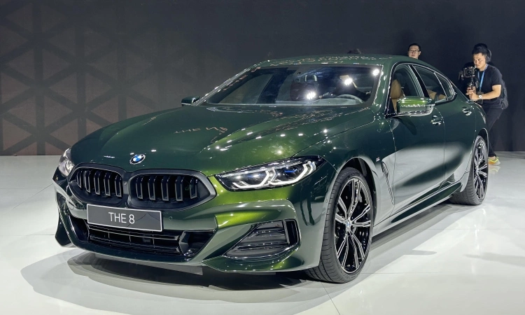 BMW Series 8