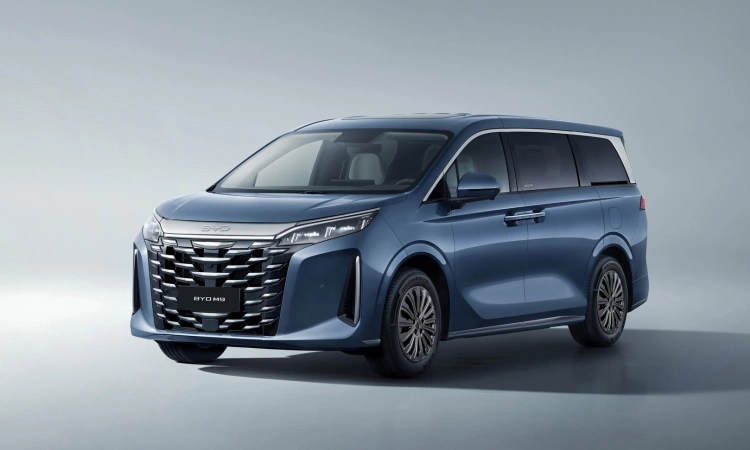 BYD M9