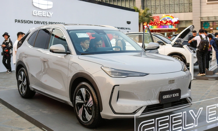 Geely EX5