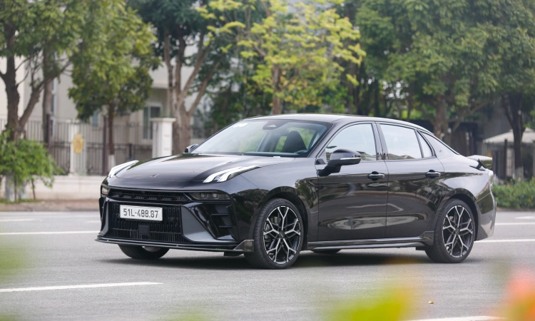 Lynk & Co 03+