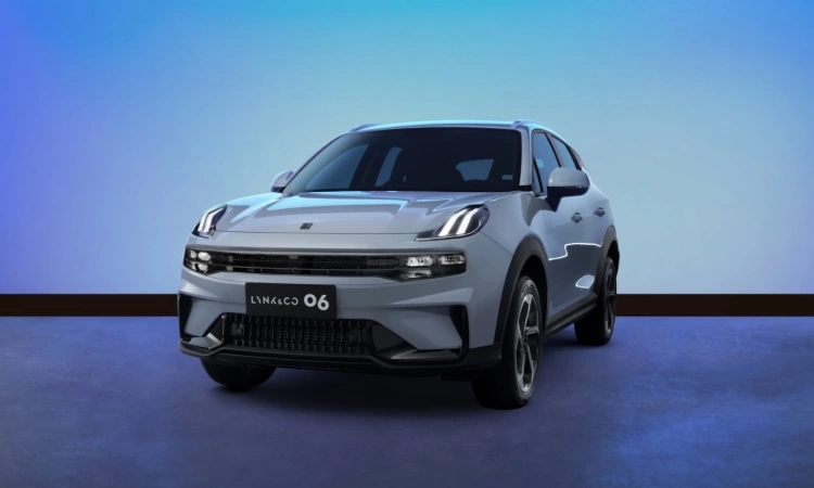 Lynk & Co 06