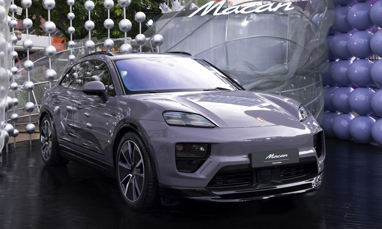 Porsche Macan EV
